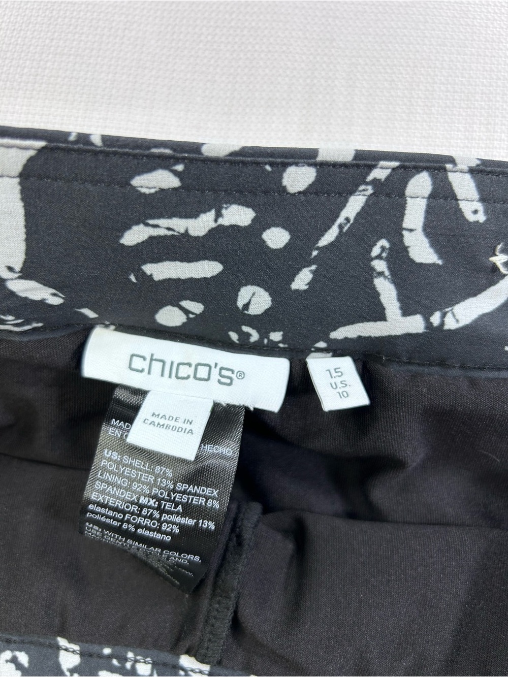 Chico’s Golf Skort Navy White Pink Print Side Zip Pockets Size 1.5 / US 10 - Picture 3 of 9